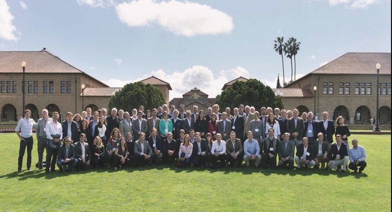 Visita. En la célebre Universidad de Stanford, donde Steve Jobs diera su recordado discurso, estuvieron integrantes e invitados de la Fundación RAP. Hubo encuentros con Condoleezza Rice y Francis Fukuyama.