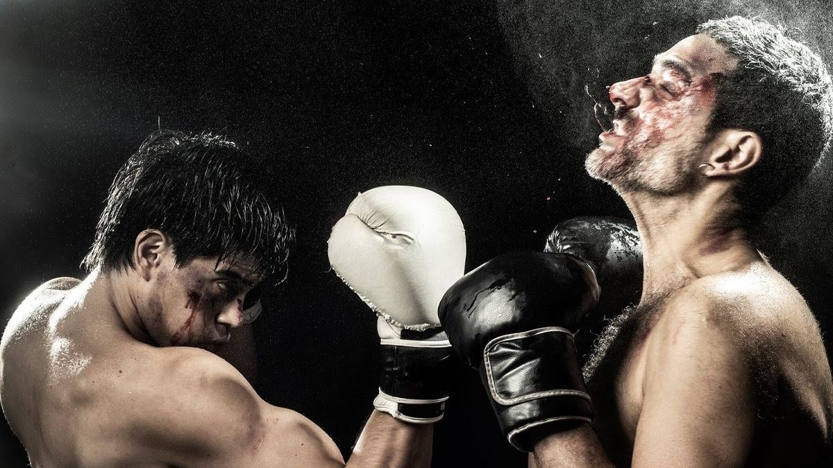 The stage as a boxing ring: works with gloves on the quadrilateral proliferate