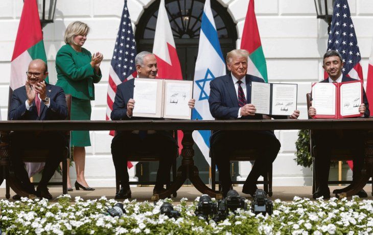 EQUILIBRIO. Los analistas afirman que el entendimiento firmado ayer modifica los balances en la región. Donald Trump afirma que próximamente otros dos países del Golfo se sumarán al cambio.&nbsp;