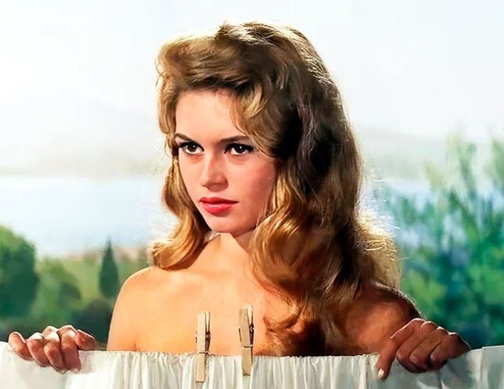 Bardot a los 22 años en su debut en "Y Dios creó a la mujer", en 1956. Bardot a los 22 años en su debut en "Y Dios creó a la mujer", en 1956.