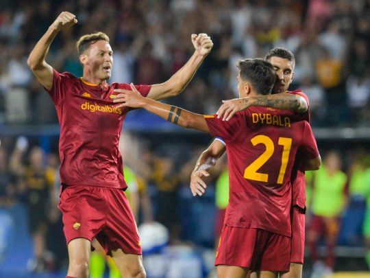 Dynamic Asistencia De Soulé Y Dedicatoria Para Dybala En El Triunfo De Roma View Digital Art Dynamic Asistencia De Soulé Y Dedicatoria Para Dybala En El Triunfo De Roma View Digital Art