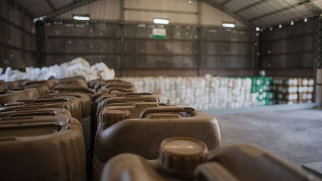 CampoLimpio recuperó más de 25 millones de kilos de envases vacíos de fitosanitarios del campo argentino.