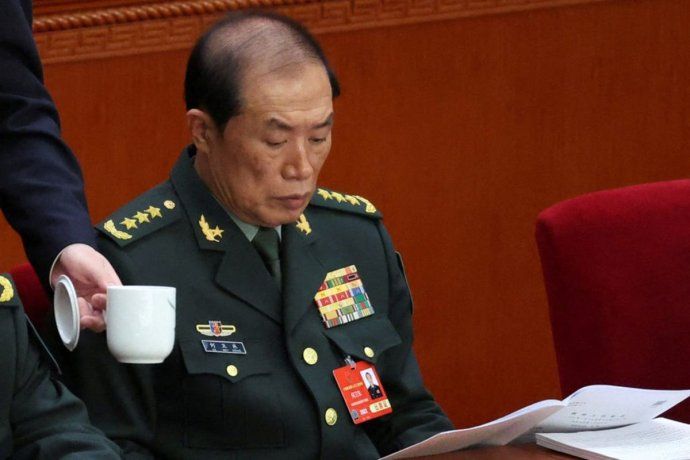 He Weidong is one of the most senior officials who were expelled. He Weidong is one of the most senior officials who were expelled.