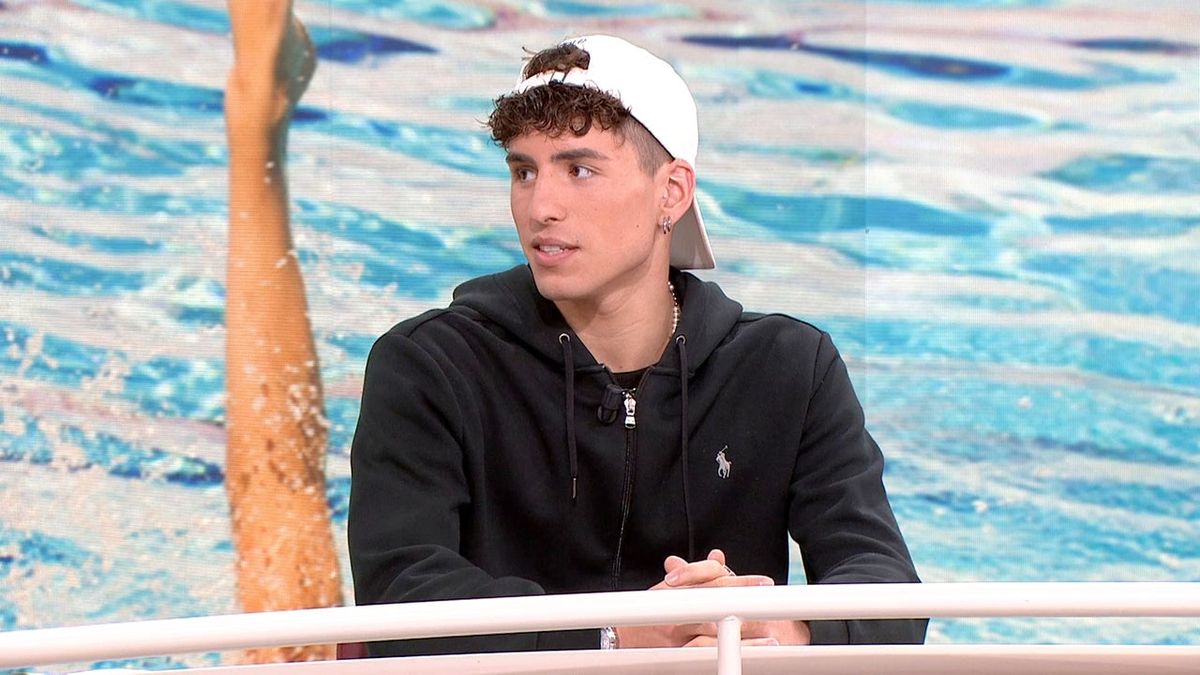 Transformed harassment and bullying into fuel to fulfill their dreams: who is Dennis González, the Spanish who made history in artistic swimming