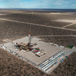 La alianza con PAE confirma que Vaca Muerta ocupa un lugar central en la hoja de ruta global de Continental Resources. La alianza con PAE confirma que Vaca Muerta ocupa un lugar central en la hoja de ruta global de Continental Resources.