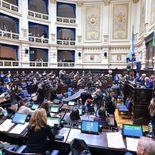 La Cámara de Diputados bonaerense, en plena sesión. La Cámara de Diputados bonaerense, en plena sesión.