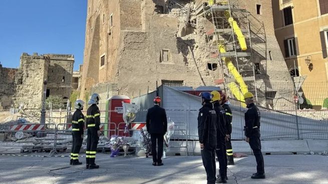 El obrero fue trasladado de urgencia al hospital Umberto I, pero no logró sobrevivir.