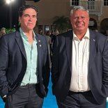 Chiqui Tapia y Féliz LAsarte, en la mansión de Mar-a-Lago en Miami de Donald Trump. ¿Se reunirán el presidente de la AFA y el de EEUU antes del Mundial 2026 en la Casa Blanca? Chiqui Tapia y Féliz LAsarte, en la mansión de Mar-a-Lago en Miami de Donald Trump. ¿Se reunirán el presidente de la AFA y el de EEUU antes del Mundial 2026 en la Casa Blanca?