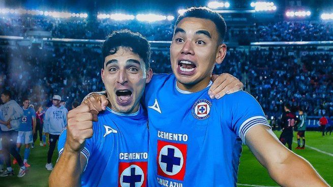 El grito de desahogo de los jugadores de Cruz Azul tras golear a Xolos y conseguir la clasificación a semifinales.