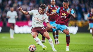 Julián Álvarez jugó todo el partido para Manchester City y dio la asistencia para el segundo gol.