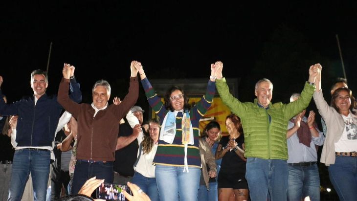 Gina Grazziano le dio a Provincias Unidas su primer triunfo electoral. Fue en Reducción, Córdoba. Gina Grazziano le dio a Provincias Unidas su primer triunfo electoral. Fue en Reducción, Córdoba.