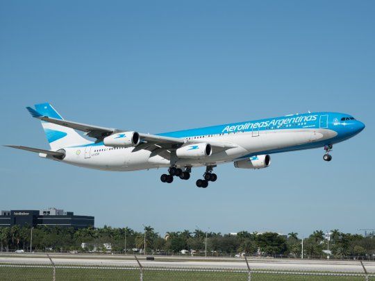 Aerolíneas Argentinas informó cuatro nuevos vuelos especiales.