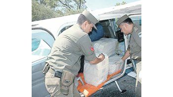 ámbito.com | Se trataba de un avión paraguayo que transportaba un cargamento de drogas. Ambas máquinas colisionaron en el aire, pero no hubo heridos.