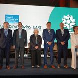 Eduardo Felizia Pte de ADEAA, Gustavo Trías Pte de la AACS, Irene Capusselli Pta de AVIRA, Guillermo Plate Superintendente de Seguros, Diego Guaita Pte de ADIRA y Mara Bettiol Pte de UART. Eduardo Felizia Pte de ADEAA, Gustavo Trías Pte de la AACS, Irene Capusselli Pta de AVIRA, Guillermo Plate Superintendente de Seguros, Diego Guaita Pte de ADIRA y Mara Bettiol Pte de UART.