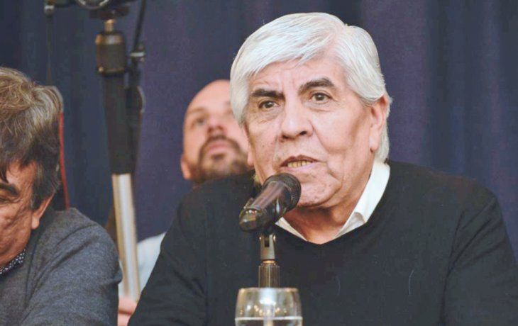 ámbito.com | pag14-15--Moyano.jpg