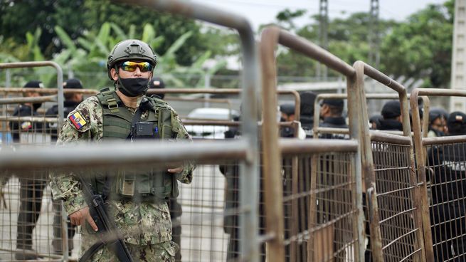 Militares reforzaron su presencia en la cárcel La Guaya 1, la principal de Ecuador.