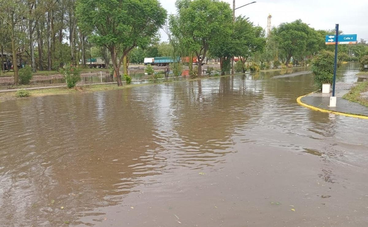 Heavy rains caused flooding in the Cordoban town of Ordoñez. Heavy rains caused flooding in the Cordoban town of Ordoñez.