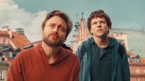 un dolor real: buena y acida comedia con el fondo de una tragedia