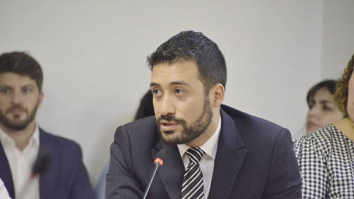Deputy of Together for Change presented a project to dollarize the economy