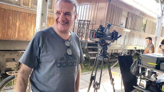 Néstor Montalbano durante el rodaje del film que estrenará mañana, Las corredoras