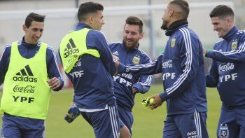 Scaloni repitió equipo con la mente puesta en Nicaragua
