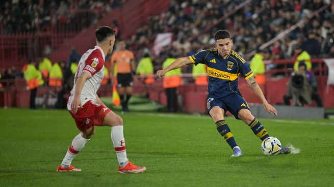 Boca perdió 1-0 ante Huracán y no logra levantar cabeza.