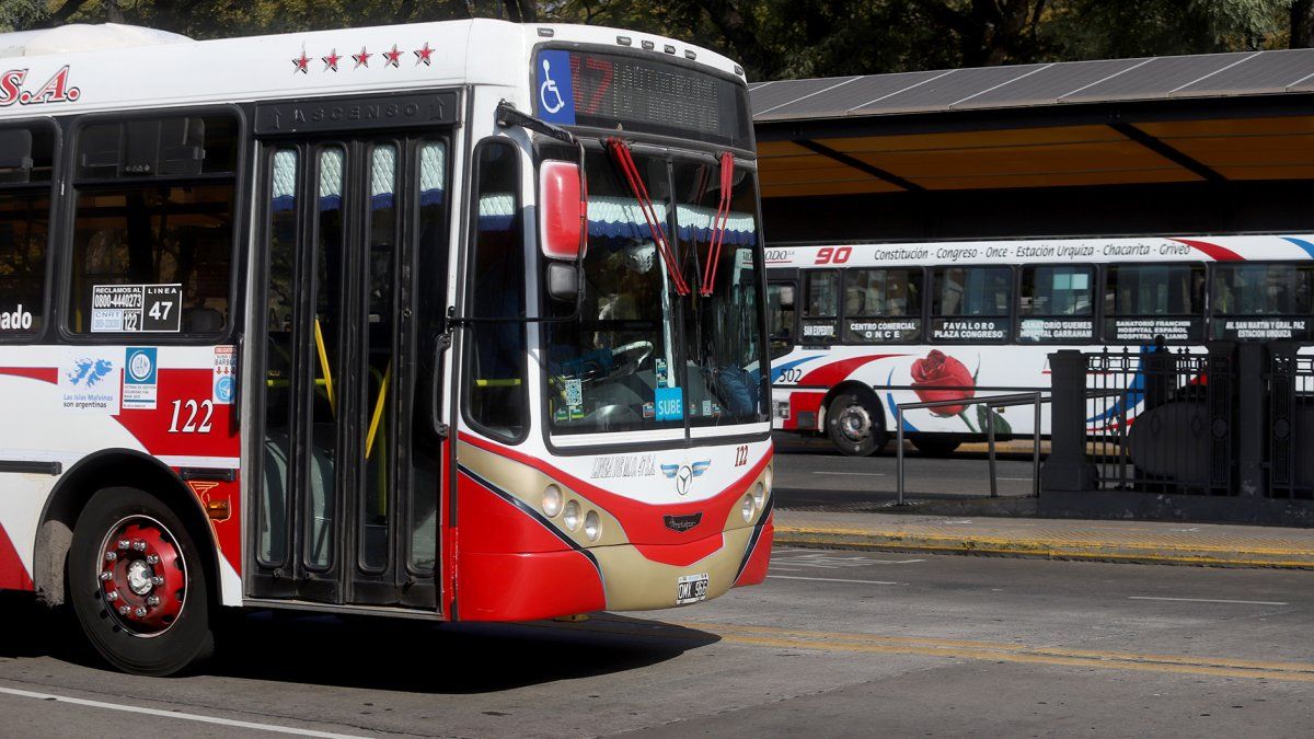 Paro de colectivos en el AMBA: todas las líneas que no funcionarán