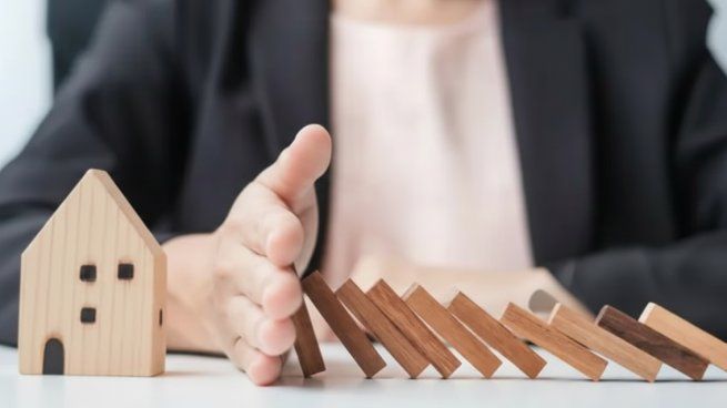 Se cayeron varias operaciones entre ayer y hoy, el alza del dólar y el freno hipotecario complican el sector y acceso a la vivienda propia