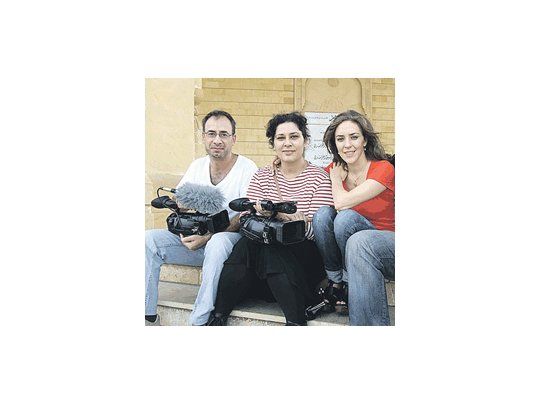 El realizador Hernán Belón, la directora de fotografía Lorena Fernández y la protagonista Grace Spinelli: «Buenos Aires Beirut Buenos Aires».