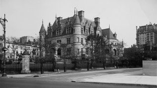 Sus gastos de millones lo llevaron a dilapidar rápidamente su patrimonio. Sus gastos de millones lo llevaron a dilapidar rápidamente su patrimonio.