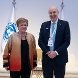 Federico Sturzenegger se reunió con Kristalina Georgieva en Arabia. Federico Sturzenegger se reunió con Kristalina Georgieva en Arabia.