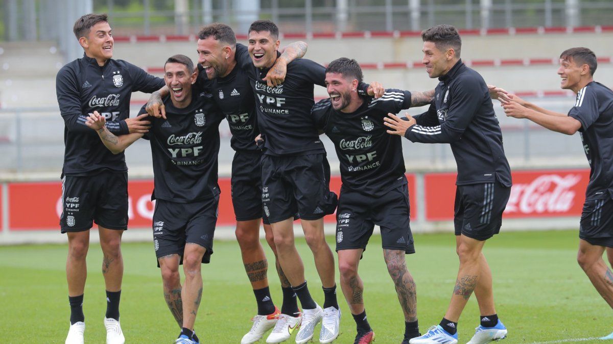 Videos of the rival and training: Scaloni stopped a team thinking about Italy