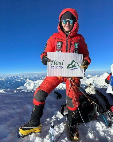 La alpinista mexiana Viridiana Álvarez hizo historia al escalar las 14 montañas más altas del mundo y las siete cimas continentales. La alpinista mexiana Viridiana Álvarez hizo historia al escalar las 14 montañas más altas del mundo y las siete cimas continentales.