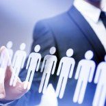 En un mundo laboral que premia la velocidad, detenerse a pensar puede parecer improductivo. En un mundo laboral que premia la velocidad, detenerse a pensar puede parecer improductivo.