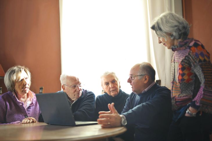Retirement due to advanced age. Pension benefit granted by the IPS for people over 65 years of age with at least 10 years of contributions. Retirement due to advanced age. Pension benefit granted by the IPS for people over 65 years of age with at least 10 years of contributions.