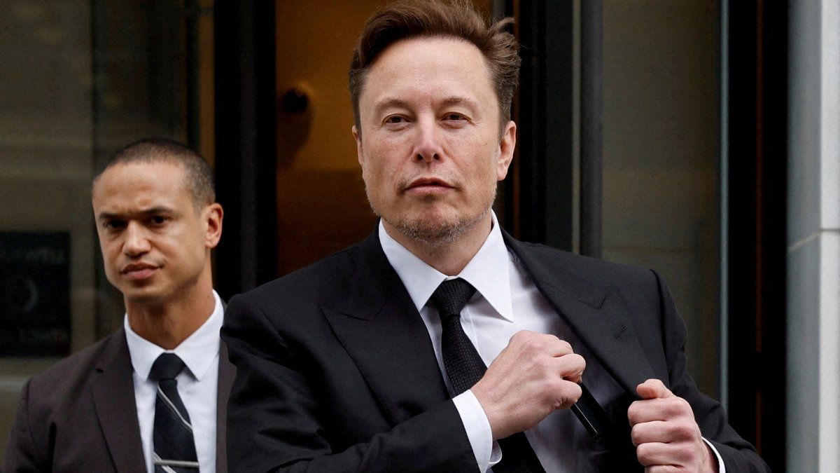OpenAI rompe el silencio: niega influencia de Elon Musk en la fusión con  Tesla