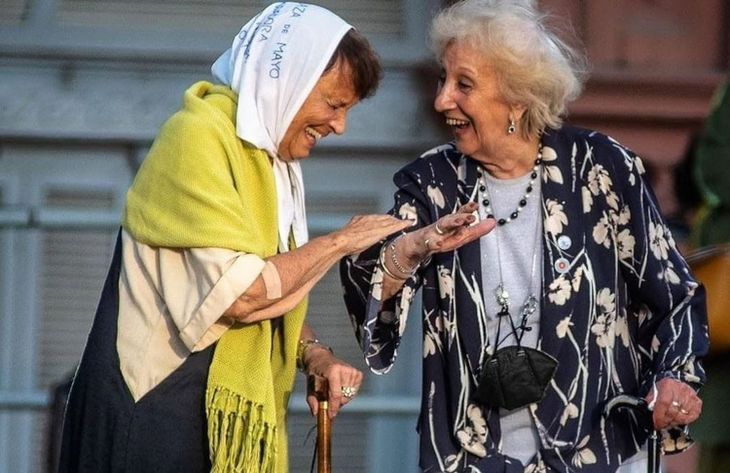 Almeida y Carlotto, dos compañeras de lucha inquebrantables. Almeida y Carlotto, dos compañeras de lucha inquebrantables.