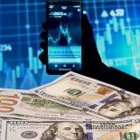 Toda la información sobre el dólar, las acciones y los bonos. Toda la información sobre el dólar, las acciones y los bonos.