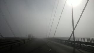 cierran el transito sobre el puente zarate-brazo largo por la densa niebla cierran el transito sobre el puente zarate-brazo largo por la densa niebla