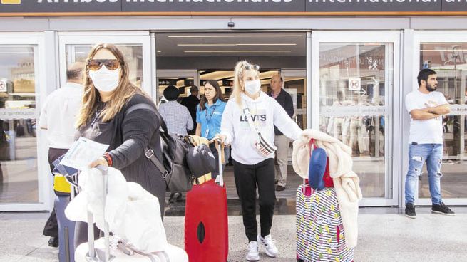 Cambio. Después de más de un año y medio, la Argentina volverá a recibir turistas del exterior atraídos, entre otras cosas, por la ventaja cambiaria.