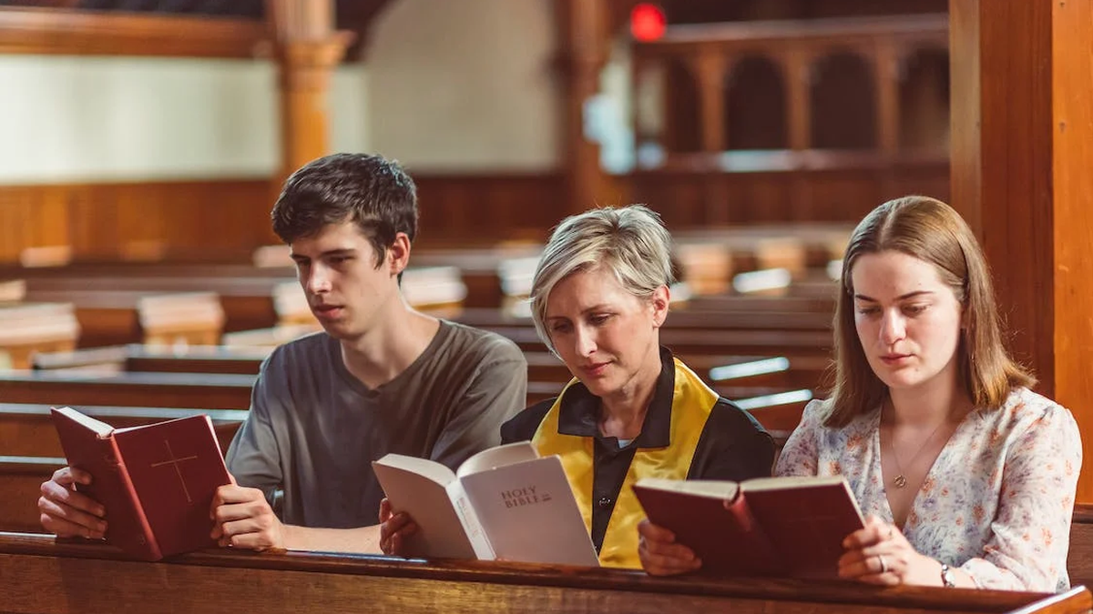 Por qué la Biblia es más pequeña en algunas partes del mundo