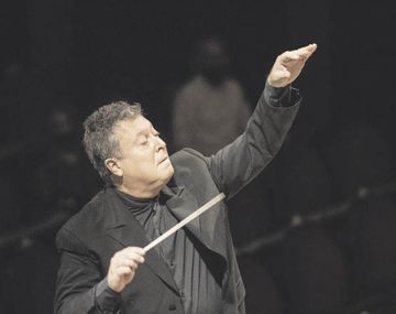carlos vieu. El director de orquesta argentino tendrá a su cargo la concertación de las diez funciones de “Nabucco” de Verdi.
