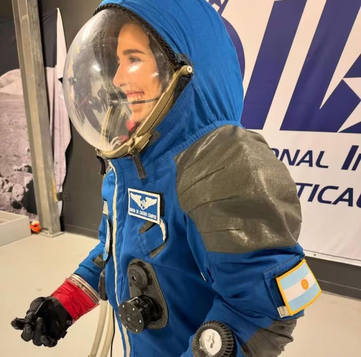 Noel de Castro is a biomedical engineer and currently performs a master's degree in Aerospace Engineering in Florida, USA. Noel de Castro is a biomedical engineer and currently performs a master's degree in Aerospace Engineering in Florida, USA.