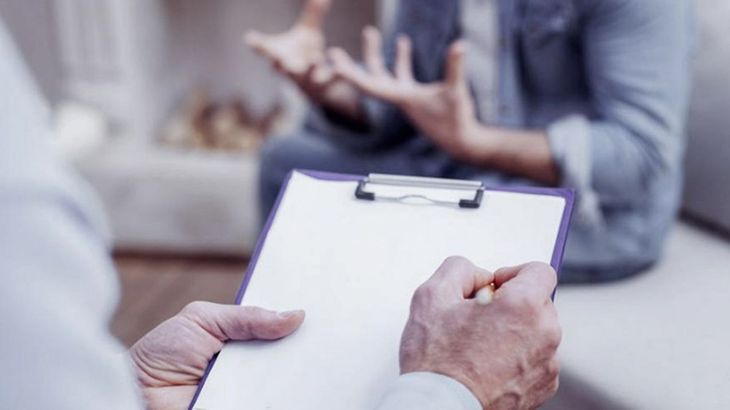 Uno de los cambios que se plantean es avanzar en la creación de centros especializados para la atención de casos severos.