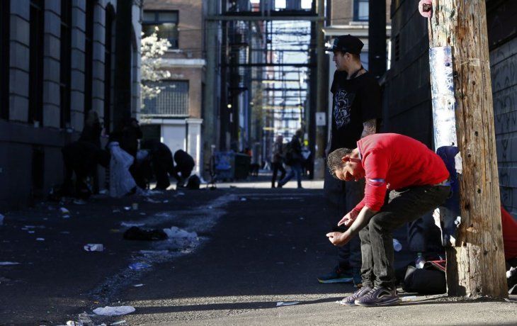 canada despenaliza la posesion de drogas en un plan piloto a tres anos