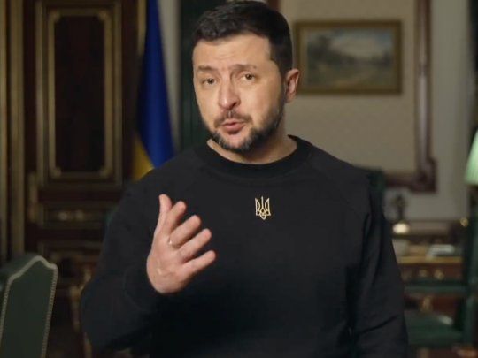 Volodimir Zelenski: Si queremos ganar, si queremos imponernos, si queremos salvar nuestro país y defenderlo, debemos eliminar todas las restricciones.