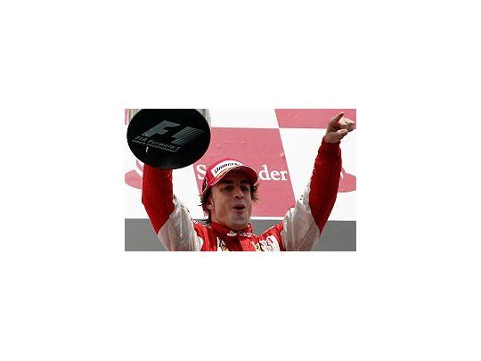 Alonso cree que Ferrari tiene la obligación de ganar el próximo campeonato de Fórmula 1.