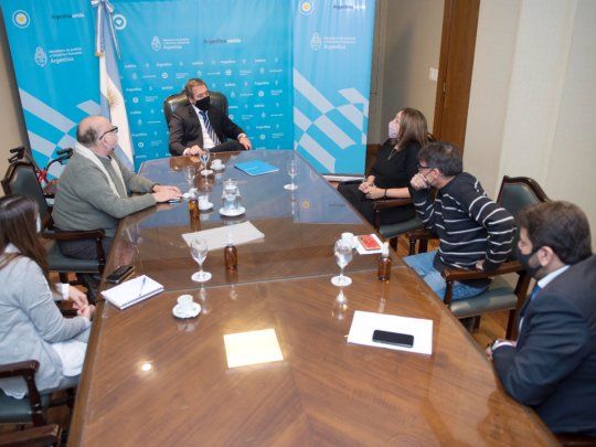 Soria lideró el encuentro con organizaciones&nbsp;&nbsp;