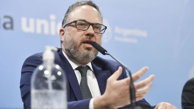 Cafiero y Kulfas se reunieron con 50 pymes exportadoras para aumentar ventas con valor agregado.