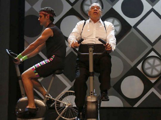 Enrique Pinti Bicicleta financiera.jpg